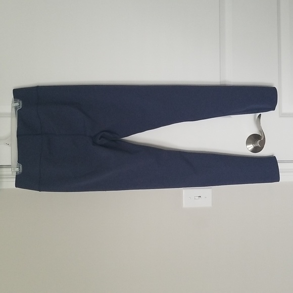 Uniqlo NWOT Alrism leggings in blue size Medium - Picture 2 of 6